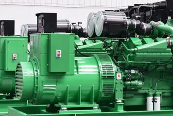 发电机冷却系统保养：冷却液配比与液位检查，及散热器结垢清洗方法与注意事项